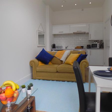 Villa Mimosa 2 Cardiff Luaran gambar